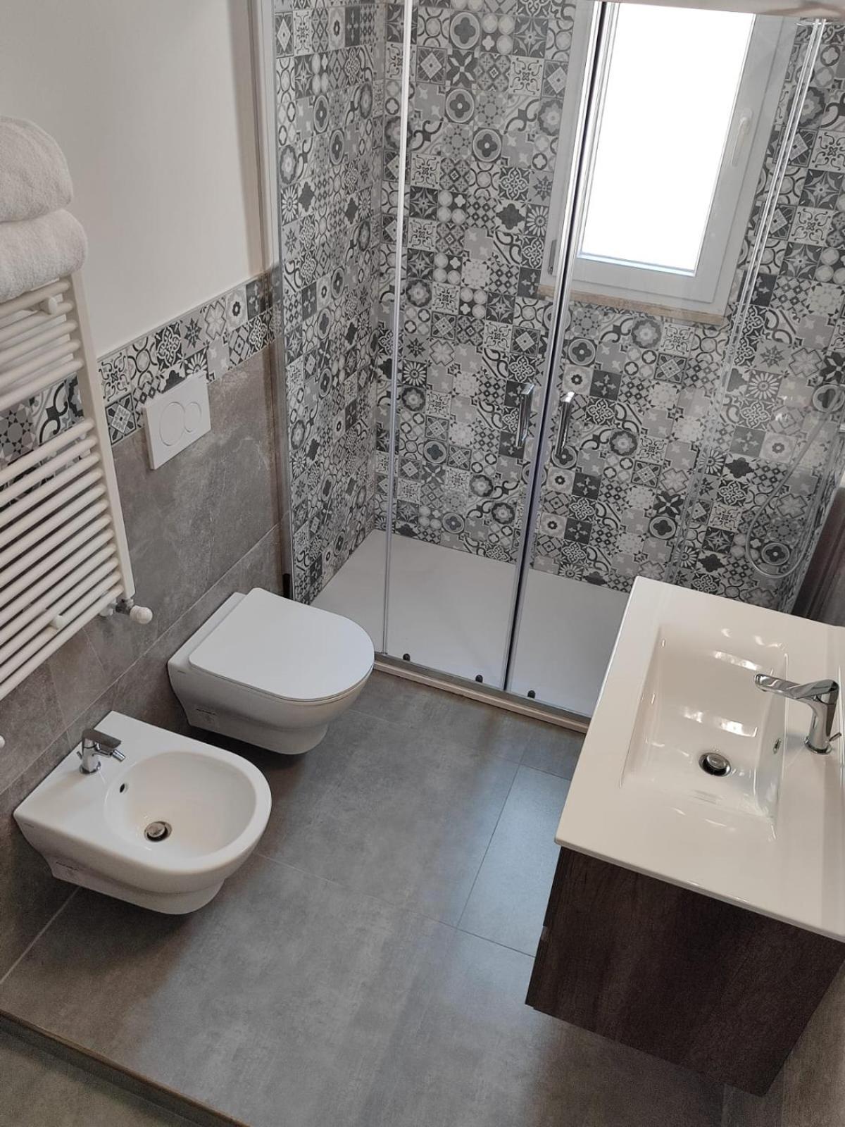 莫诺波利Pearl House公寓 外观 照片